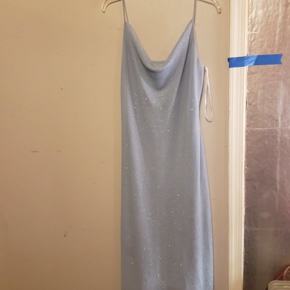 Prom dresses size 13 - Picture 4 of 6